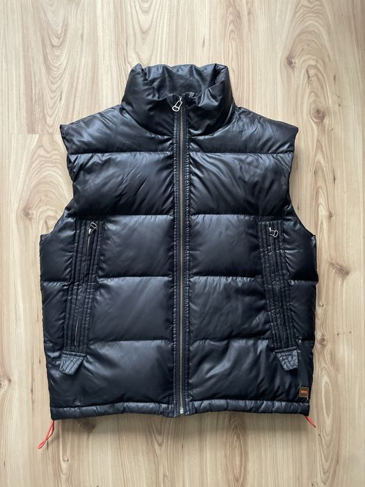 HUGO BOSS / мъжки пухен елек/грейка L