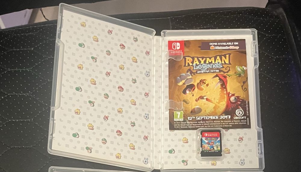 Nintendo Switch Lite + Joc + Husa calatorie