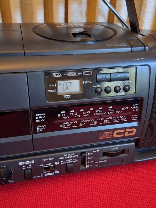 Radio CD Sharp Boombox