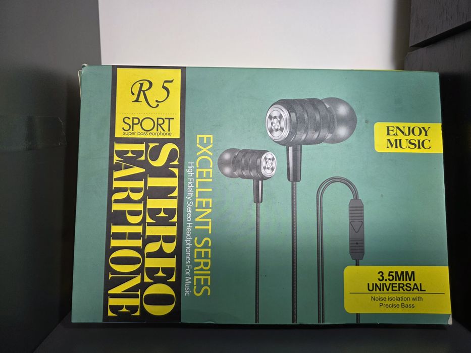 Căști R5 sport super bass