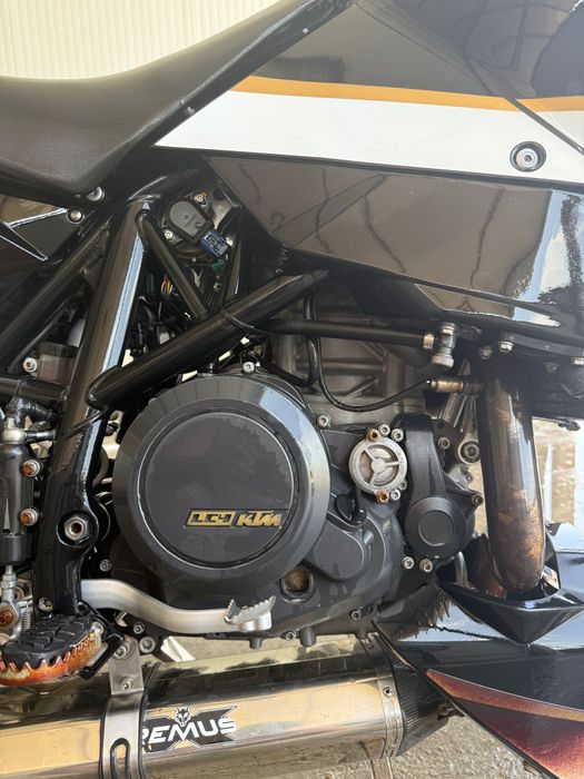 Ktm LC4 Duke 2011 zipi Nu Yamaha  Honda Sau Suzuki