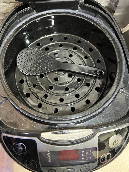 Мультиварка продам