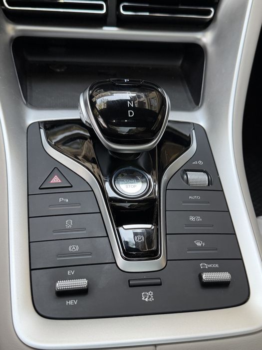 Byd Song Pro gibrit kraska toza 4900 km yengi moshina