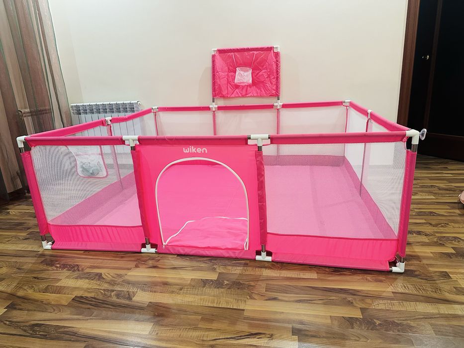 Продам игровой манеж. В связи с переездом. Пользовались пару раз.