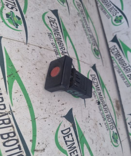 Buton avarie Dacia Logan prima generatie
