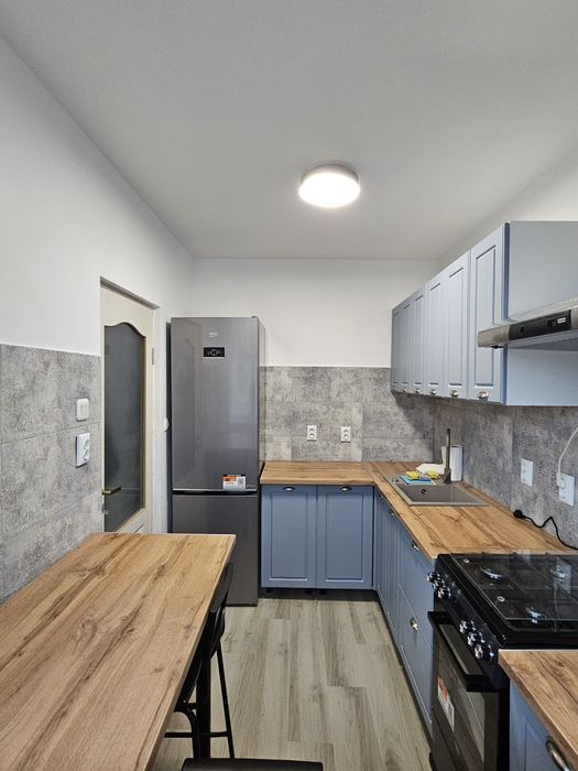 Inchiriez ap.in Pajura