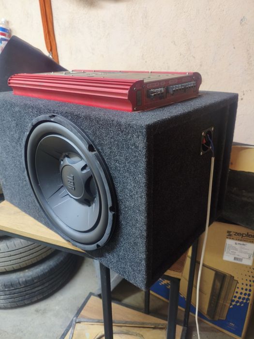 Сабвуфер с усилителем