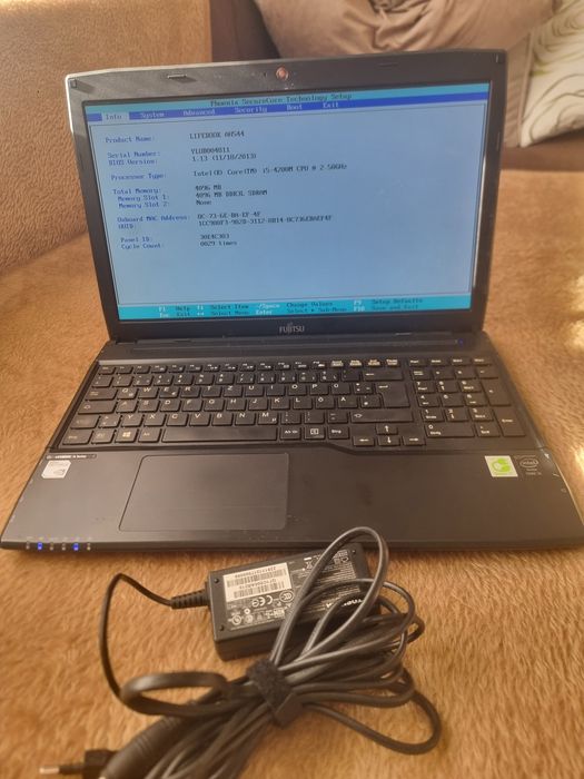 Laptop Fujitsu i5
