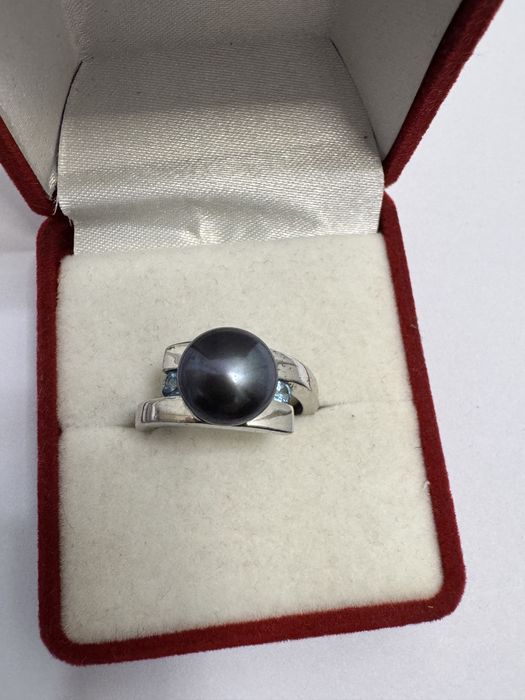 Inel argint 925 cu perla neagra si aquamarine.