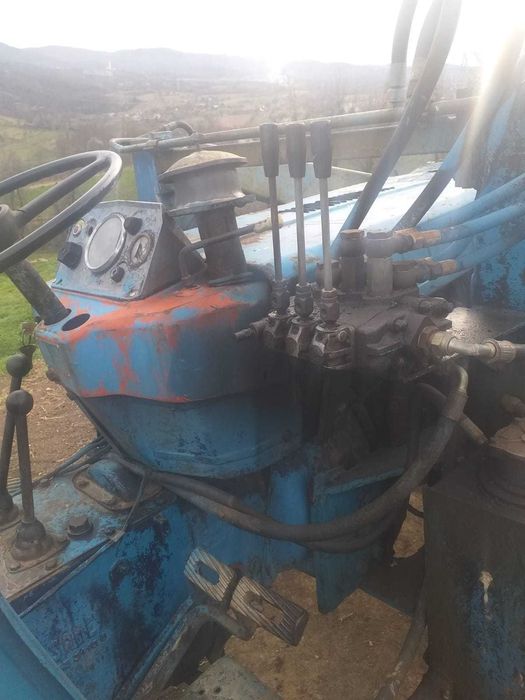 Vând tractor same4×4