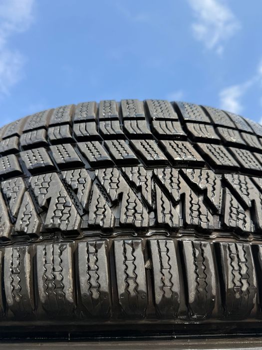 Комплект зимни гуми 255/55/18 Kumho