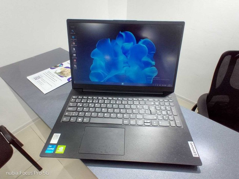 Продаю ноутбук Lenovo