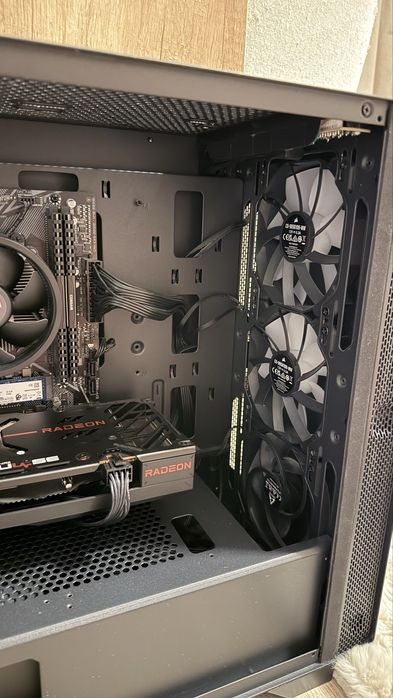 PC AMD Ryzen 5 5500, Sapphire RX7600 8gb, 32GB 3200mhz, 1TB nv2 SSD