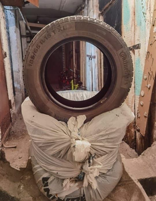 Продам зимнюю резину 15