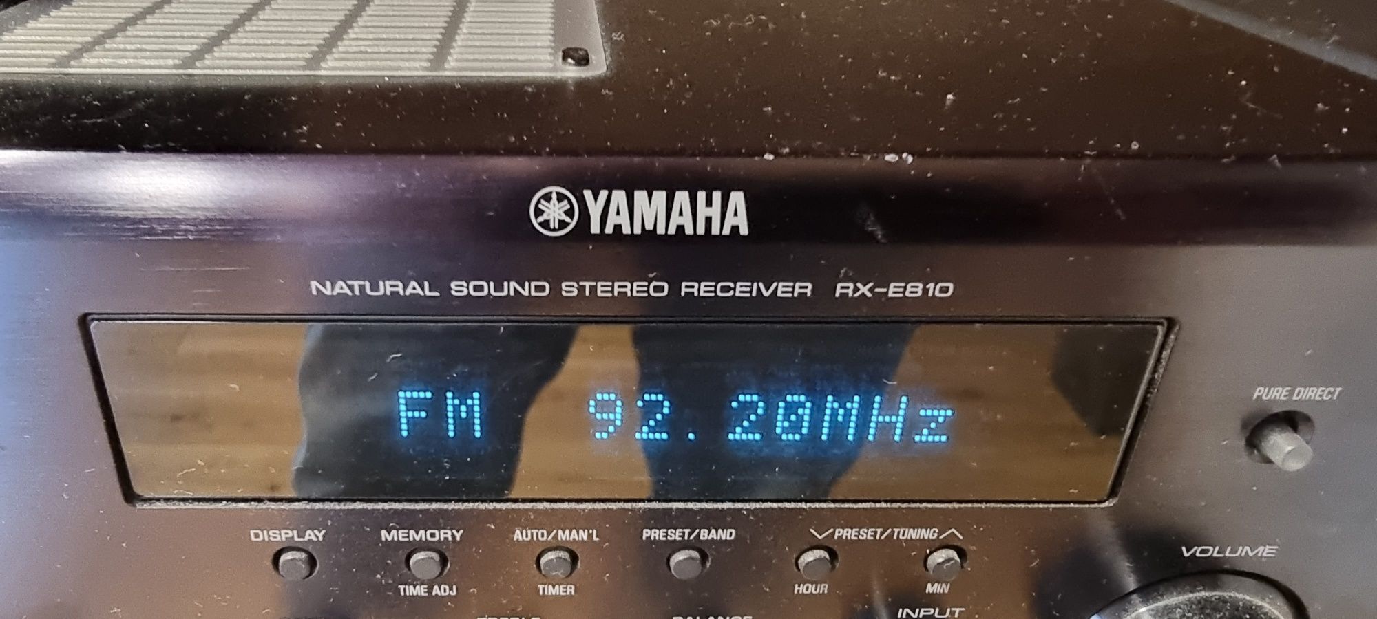 Vand Amplificator Yamaha RX-E 810 si DVD-E 810 cu boxe NX-E 800