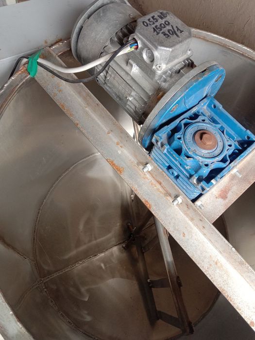 Gel ishlab chiqarish uskunasi sotiladi narxi 1000$