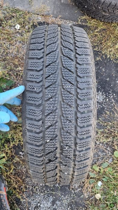 195/60/16C Uniroyal Отлични! 1брой,2броя
