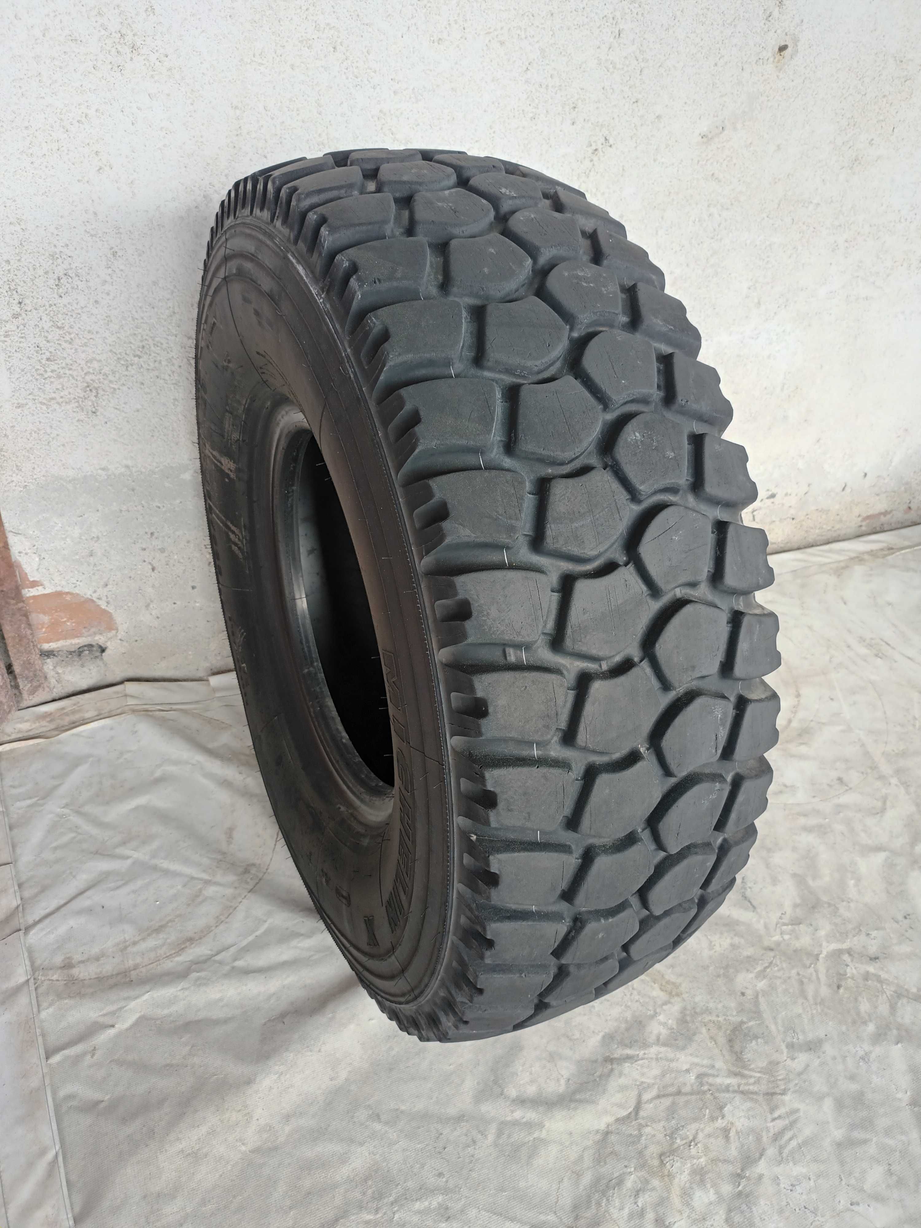 1 тежкотоварна гума R20 395/85 Michelin XZL 2 168K 164L M+S