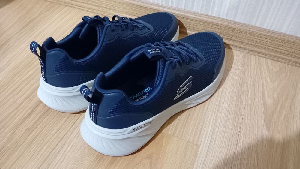 Дамски обувки 40 номер Skechers 27см