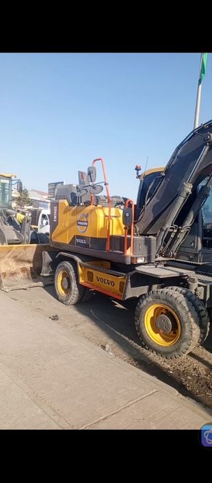 Экскаватор хизмати