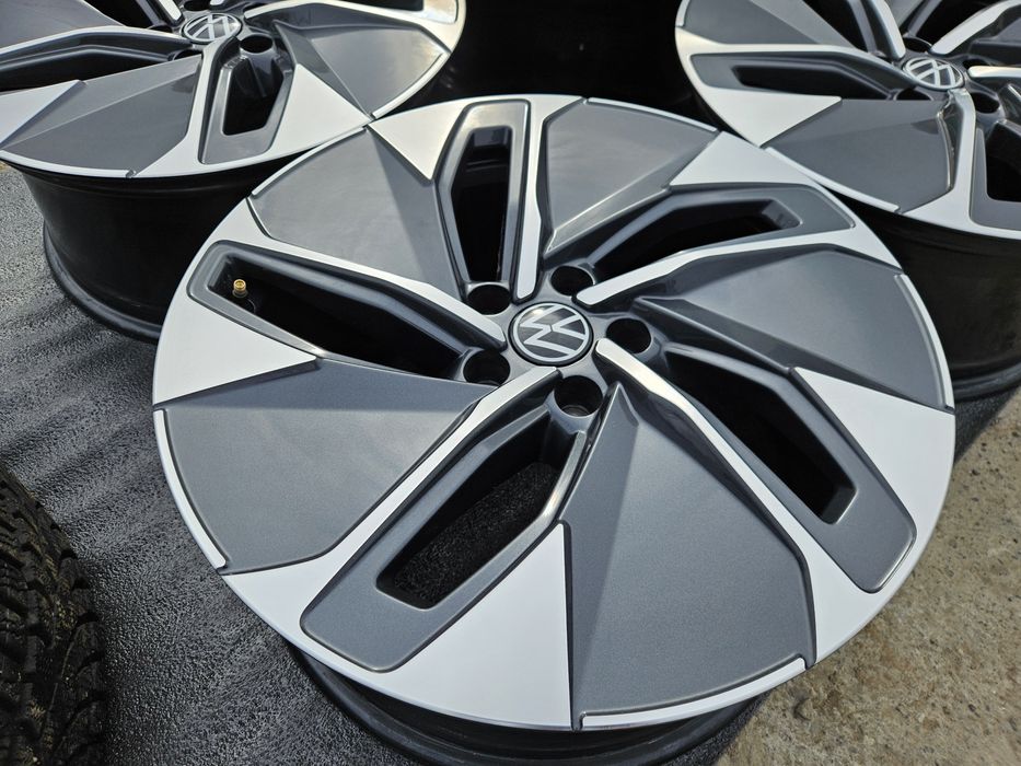 Vând jante r19 vw ID 4 ID 5 ID 6 Buzz