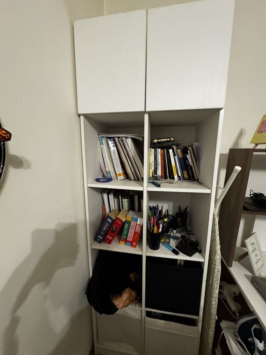 biblioteca alb in stare buna