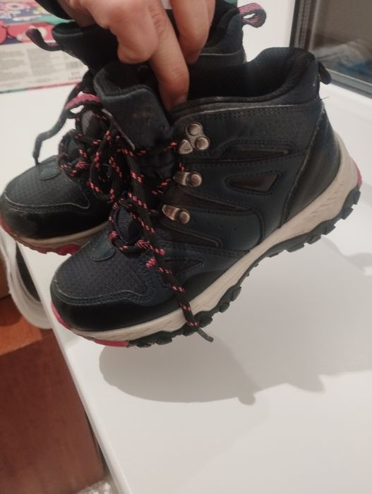 Продам обуви фирменные лёгкие размер 30 состояние новое