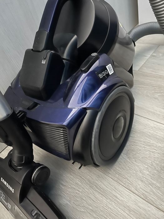 Пылесос бытовой обычный