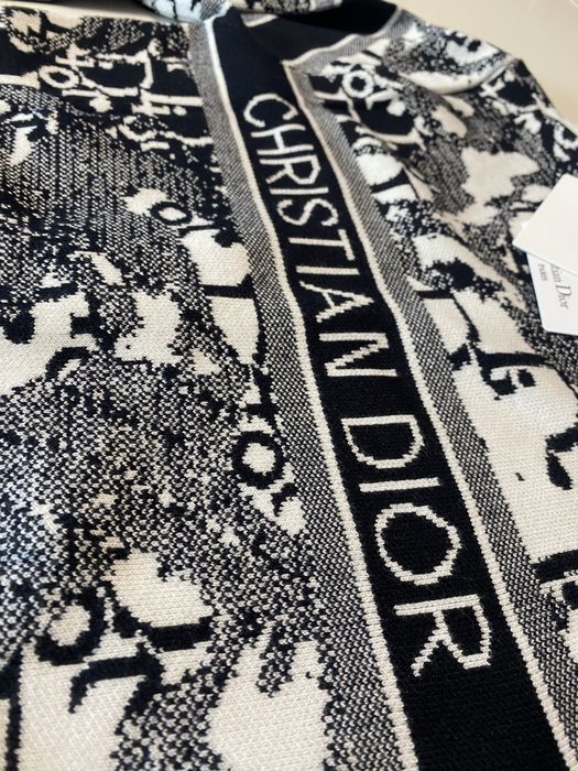 Промо:Dior-Оригинална чисто нова дамска жилетка M размер