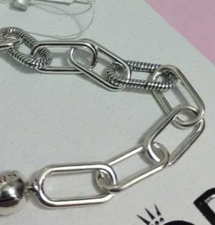 Гривна Пандора|Pandora