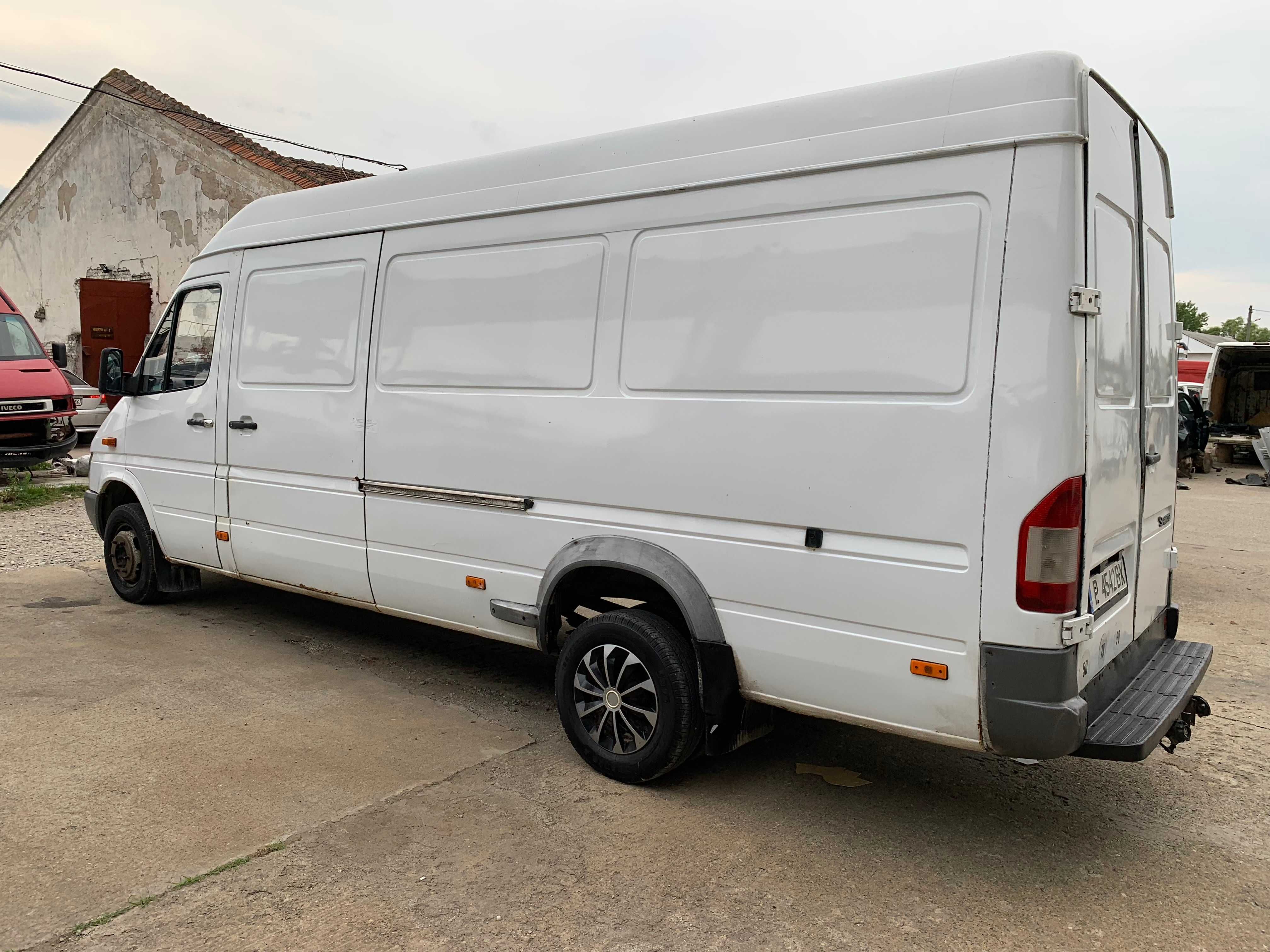 Capota Grila Aripa Bara FAR Trager Mercedes SPRINTER 411 413 CDI 2005