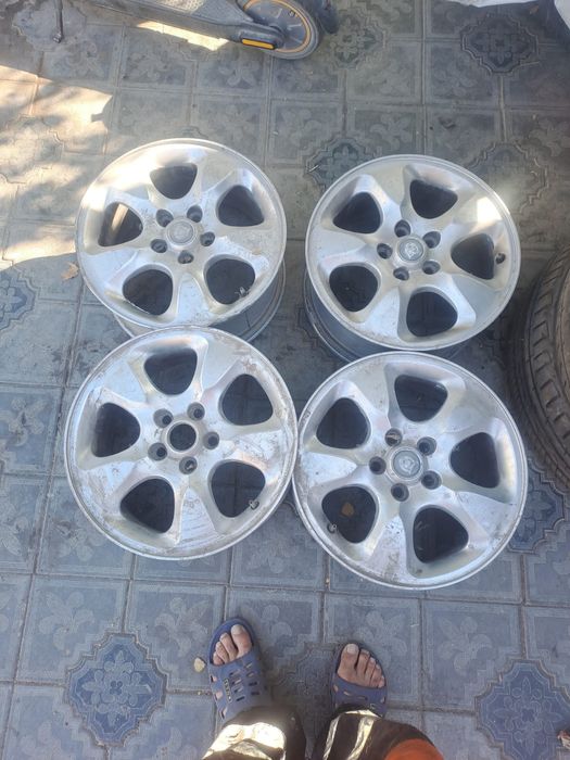 Продам титанки на машину 16 с егуара