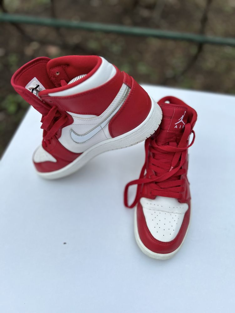 Pantofi Air Jordan 1 retro high bg 38