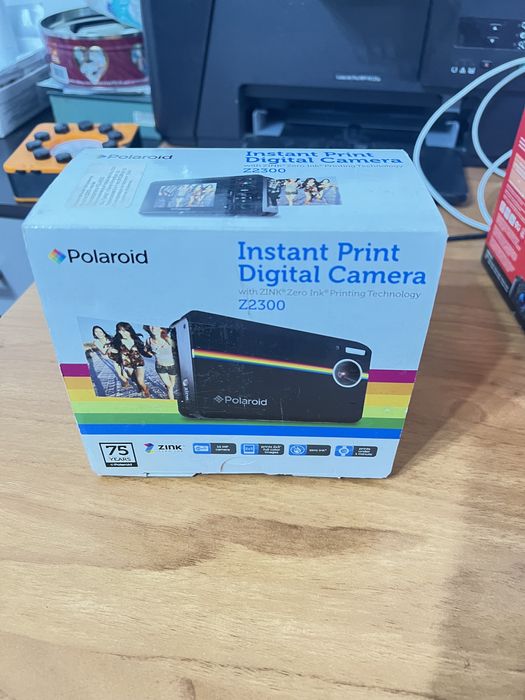 Моментальная фотокамера Polaroid Z2300