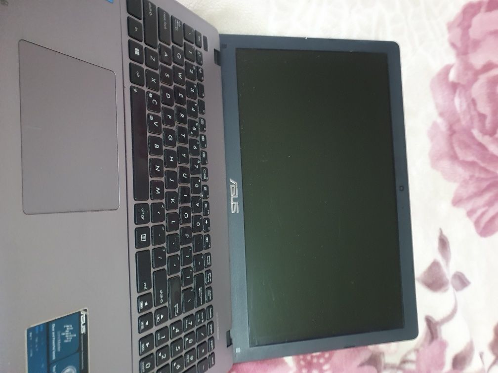 Vand laptop asus