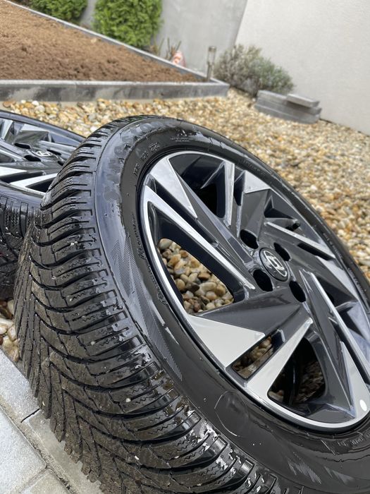 Jante Hyundai i20,i10,Bayon R16 Originale+ anvelope iarna