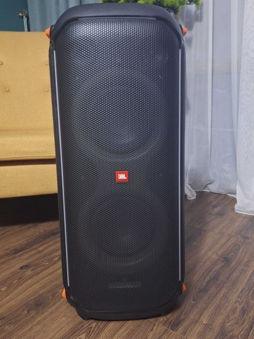 Колонка портативная  JBL 710