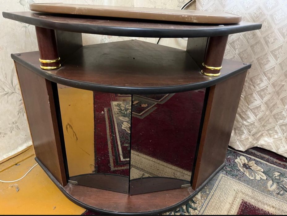 продается отдельно