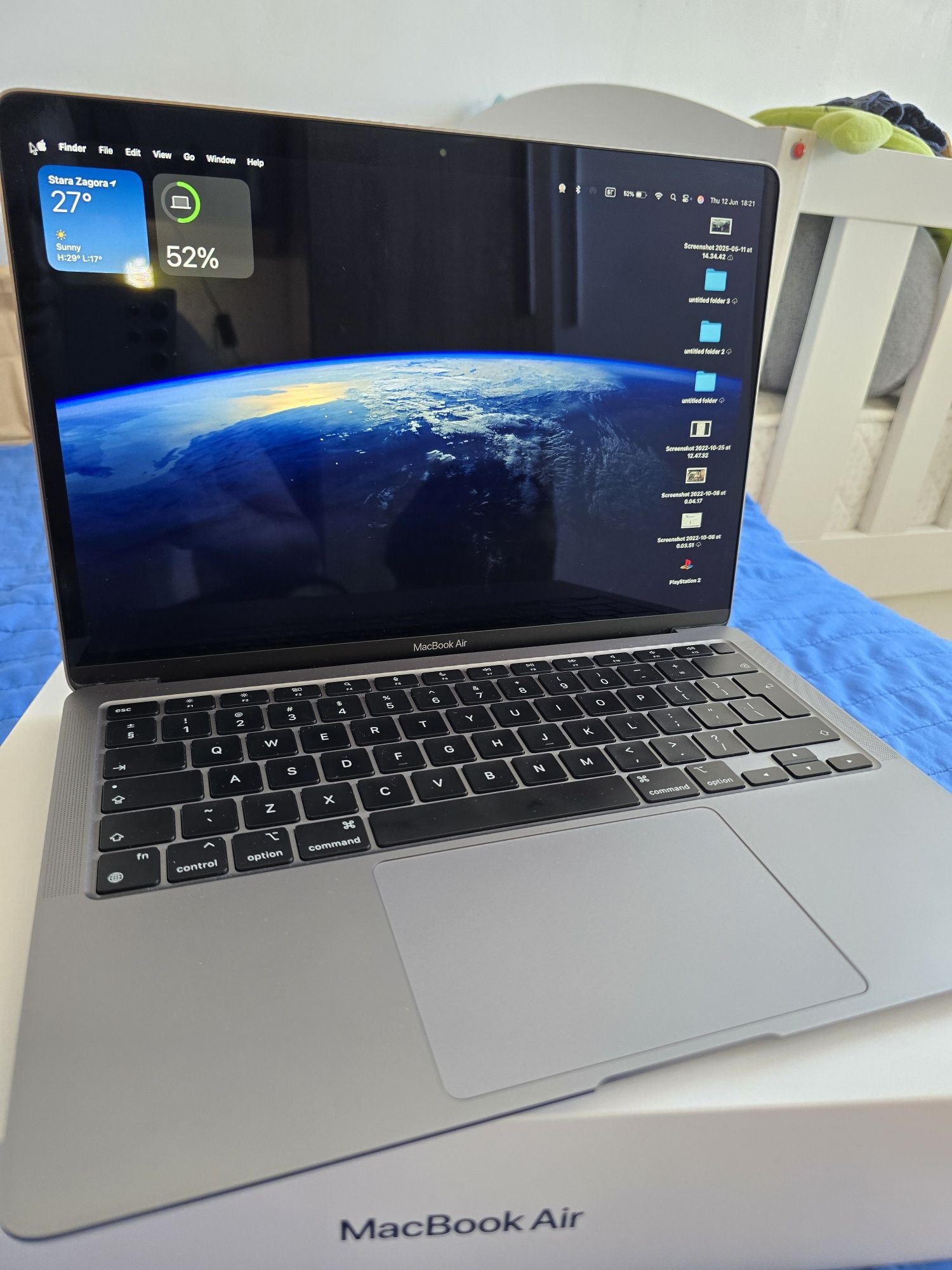 Macbook AIR M1 256 GB магазинно състояние