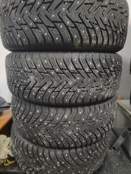 Nokian 205/55R16 94T XL Hakkapeliitta 8
Взял бы свежую