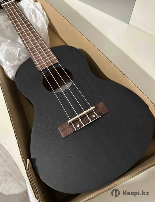 Укулеле Veston KUC100 BK