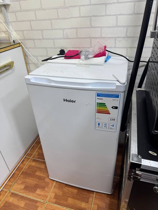 Холодильник сотилади