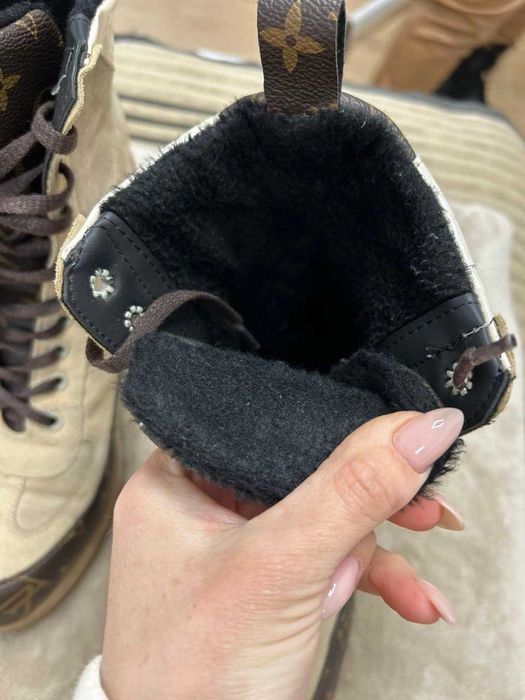 Удобни дамски боти Louis Vuitton