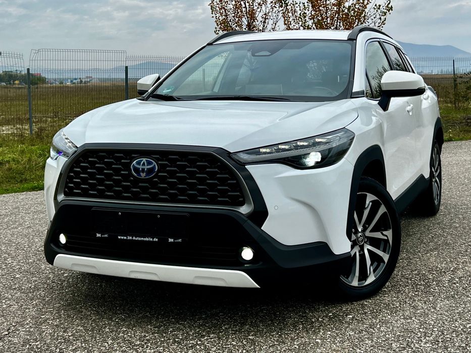 Toyota corolla Cross 2023-08/2,0 benzina hybrid