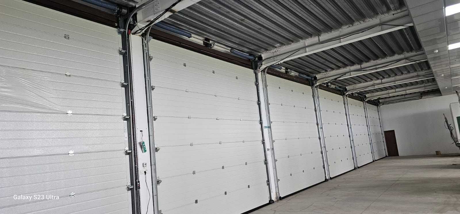 Usa pentru garaj, rulouri exterioare, automatizari porti, bariere
