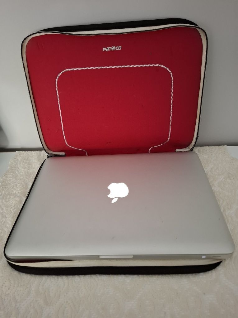 Apple MacBook pro 13inc 4 Ram 1000Gb