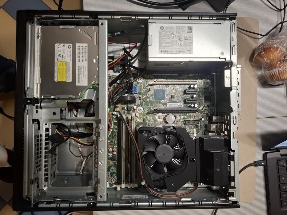 HP EliteDesk 800 G2 SFF -Intel Core i5-6600 (3.30/3.90 GHz)-16GB DDR4