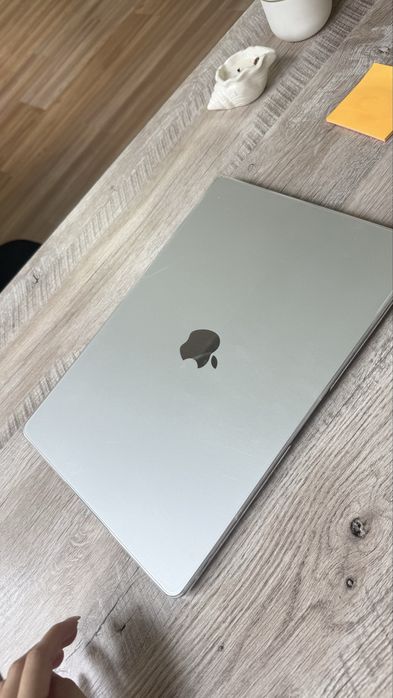 Продаю свой MacBook M4 air новый