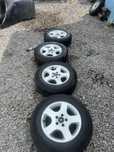 Продам титановые зимние шины Lexus 215/70 R16