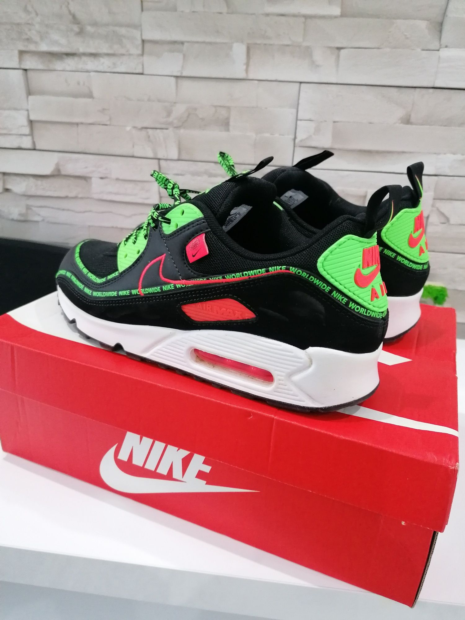 Уникален NIKE air max